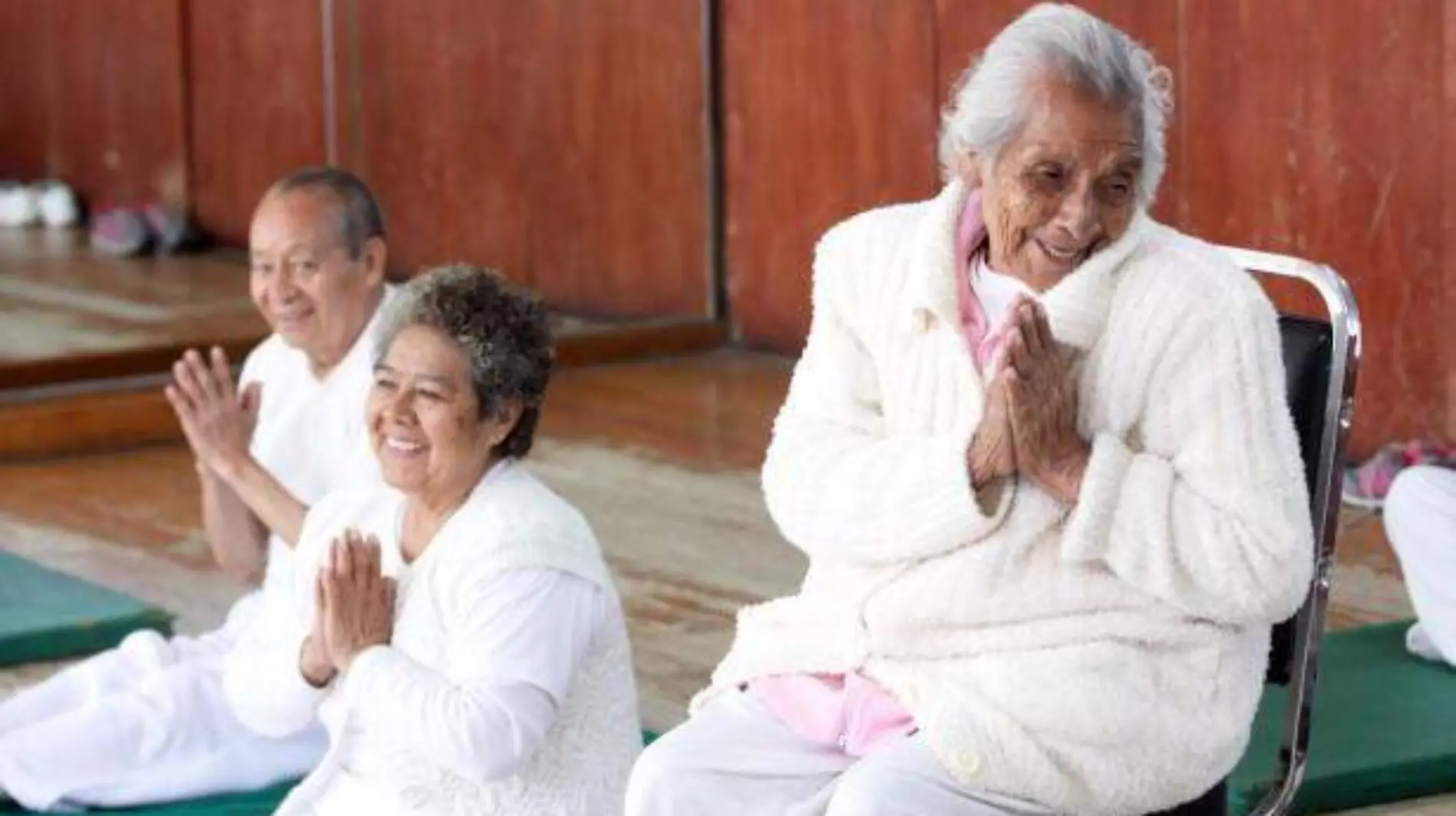 imss adultos mayores tercera edad yoga